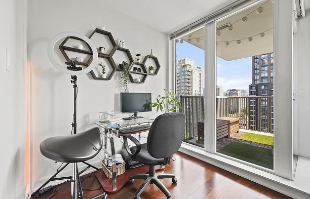 1708 1055 Richards Street Downtown VW