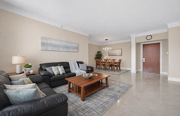 613 4685 Valley Drive Quilchena