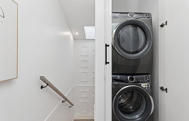 1 847 E 10 Avenue Mount Pleasant VE