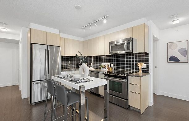 902 1325 Rolston Street Downtown VW