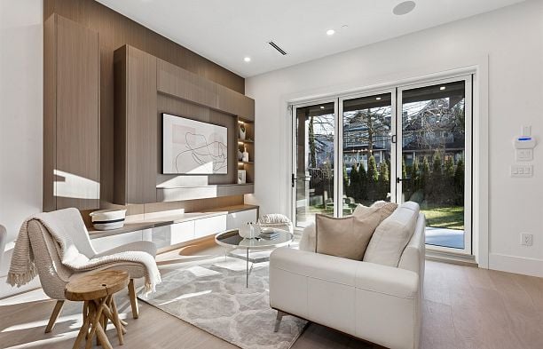 1 847 E 10 Avenue Mount Pleasant VE