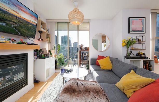 1507 989 Richards Street Downtown VW