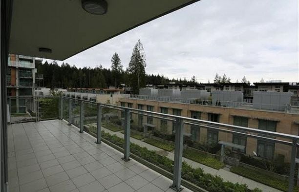 302 5838 Berton Avenue University VW