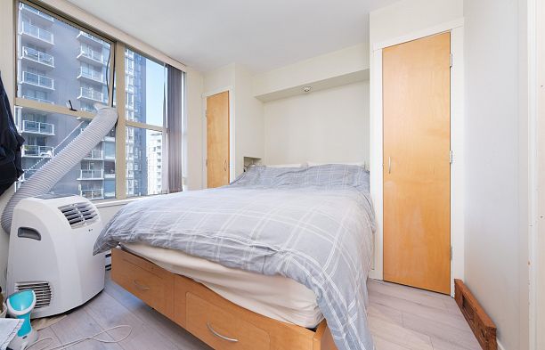 1507 989 Richards Street Downtown VW