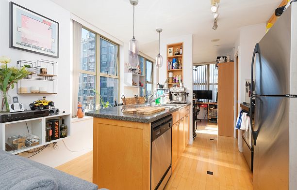 1507 989 Richards Street Downtown VW