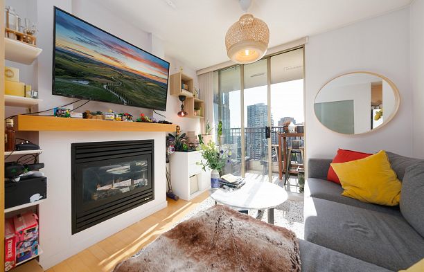 1507 989 Richards Street Downtown VW