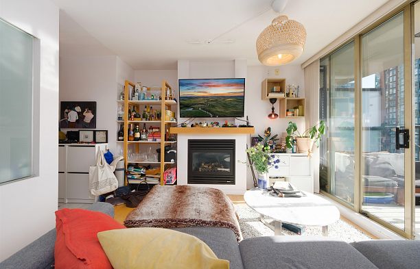 1507 989 Richards Street Downtown VW