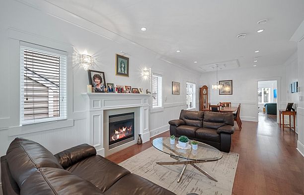 3288 W 32nd Avenue MacKenzie Heights