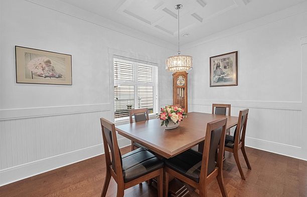 3288 W 32nd Avenue MacKenzie Heights