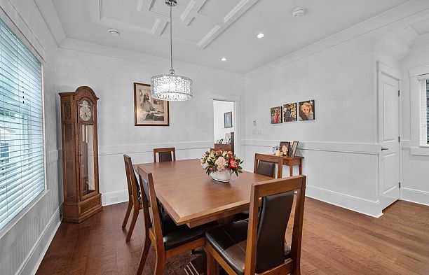 3288 W 32nd Avenue MacKenzie Heights