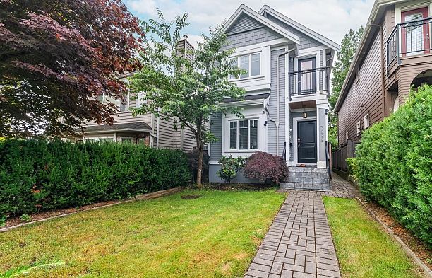 3288 W 32nd Avenue MacKenzie Heights