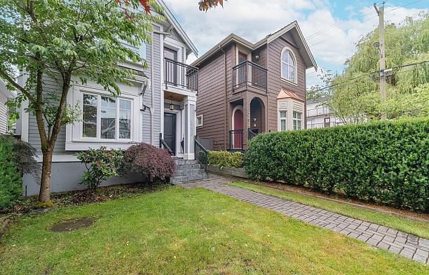 3288 W 32nd Avenue MacKenzie Heights