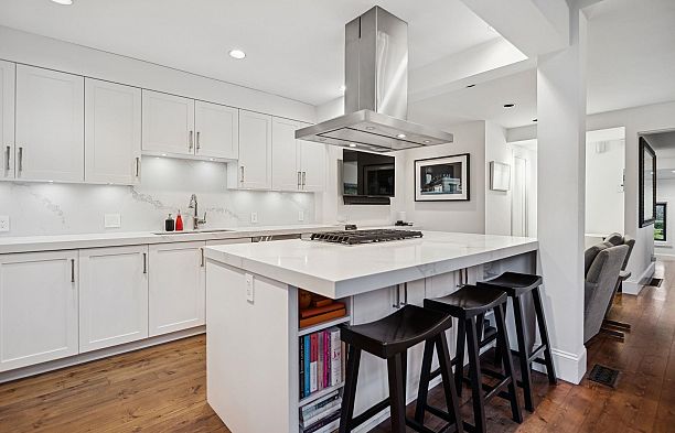 3814 W 11 Avenue Point Grey