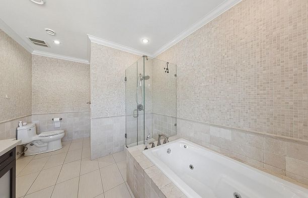 2911 W 35th Avenue MacKenzie Heights