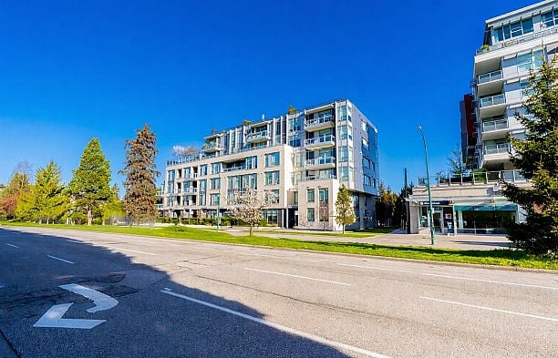 302 523 W King Edward Avenue Cambie