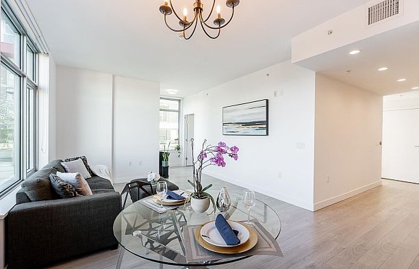 302 523 W King Edward Avenue Cambie