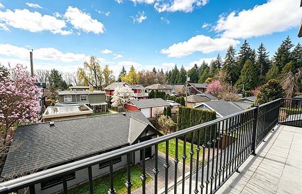 4056 W 30th Avenue Dunbar