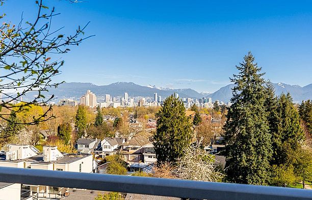 302 523 W King Edward Avenue Cambie