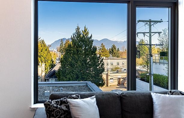 302 523 W King Edward Avenue Cambie