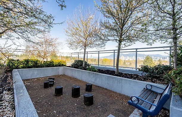 302 523 W King Edward Avenue Cambie