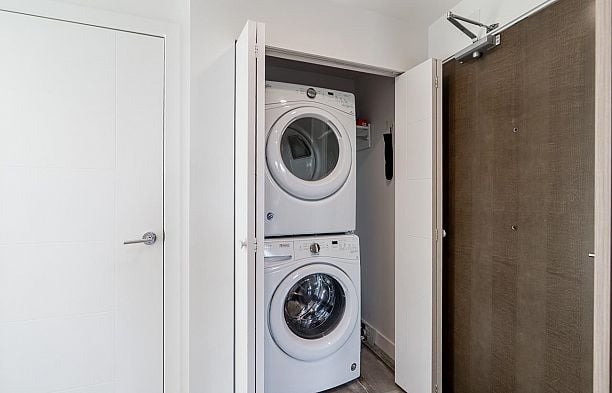 302 523 W King Edward Avenue Cambie