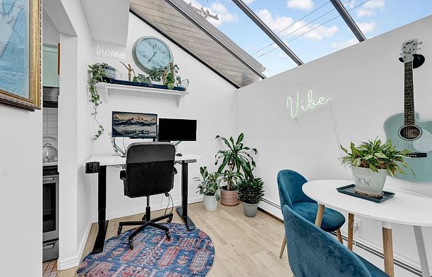 2125 York Avenue Kitsilano