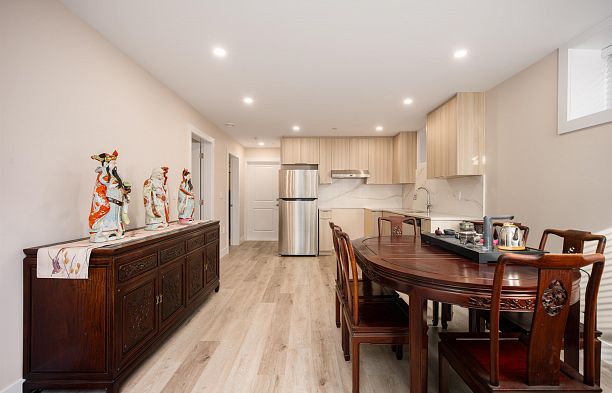 1 58 E 39th Avenue Main