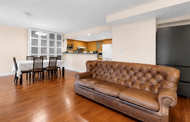 206 2071 W 42nd Avenue Kerrisdale