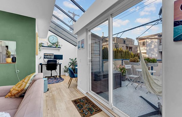 2125 York Avenue Kitsilano