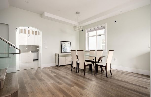 1 58 E 39th Avenue Main