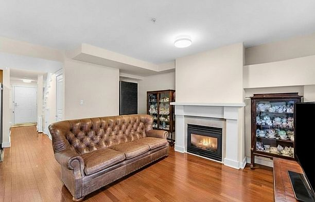 206 2071 W 42nd Avenue Kerrisdale