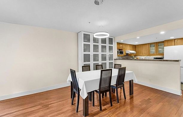 206 2071 W 42nd Avenue Kerrisdale
