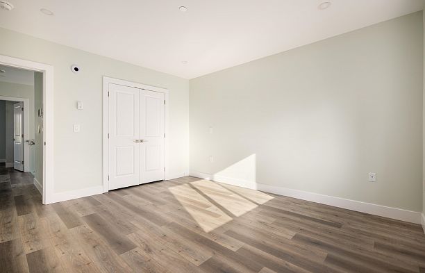 1 58 E 39th Avenue Main