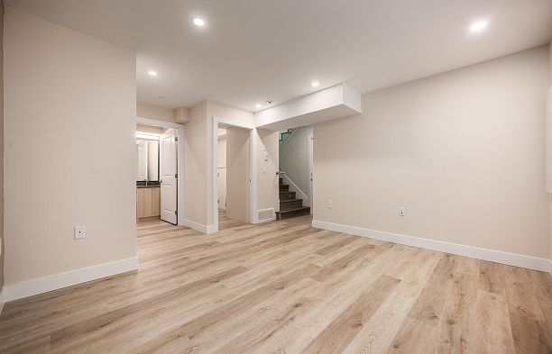 1 58 E 39th Avenue Main