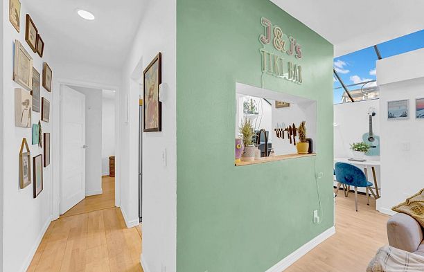 2125 York Avenue Kitsilano