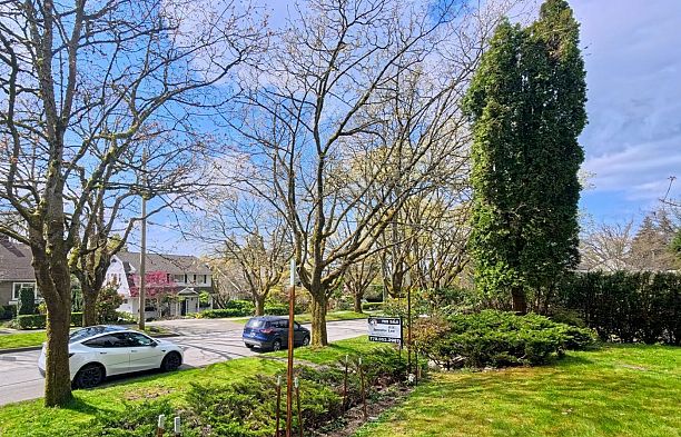 3425 W 33rd Avenue Dunbar