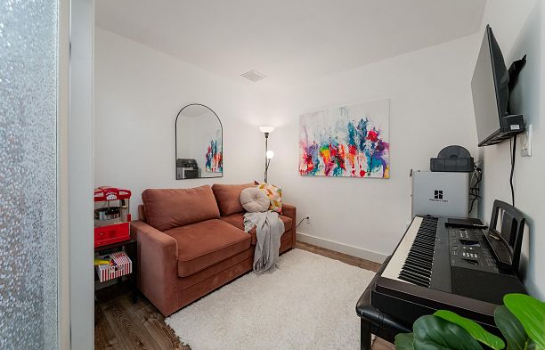 104 2181 W 12th Avenue Kitsilano