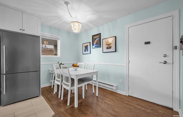 305 2110 Cornwall Avenue Kitsilano