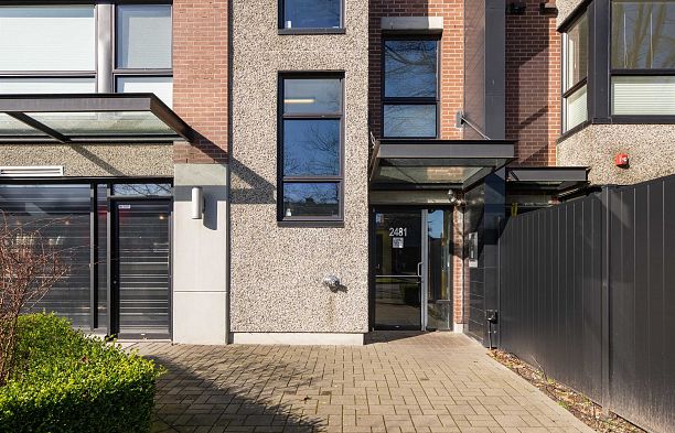 403 2481 Waterloo Street Kitsilano