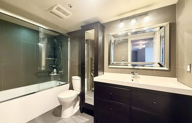 103 3189 Camosun Street Point Grey