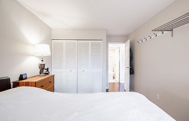 209 2211 W 2nd Avenue Kitsilano