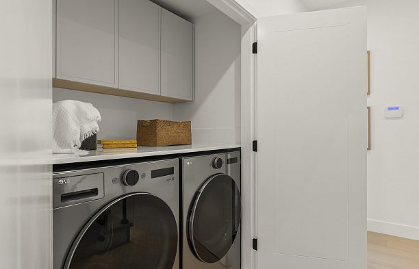 2 3255 13th Avenue Kitsilano