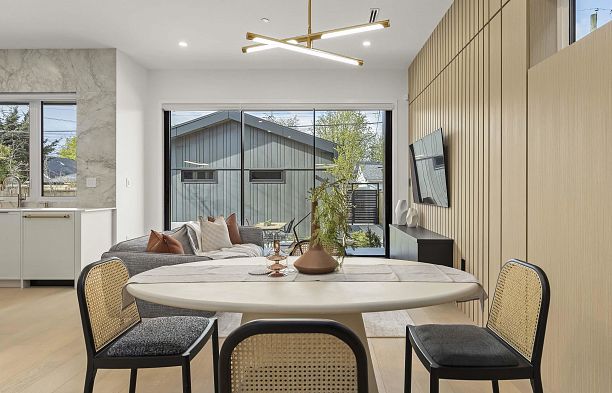 2 3255 13th Avenue Kitsilano