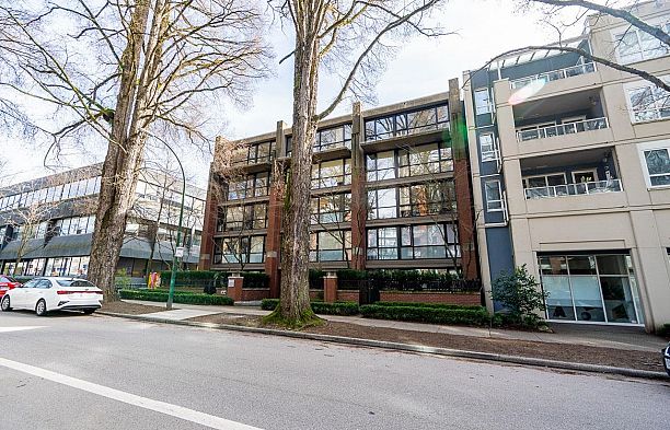 502 2036 W 10th Avenue Kitsilano