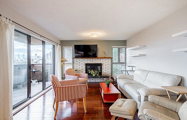 209 2211 W 2nd Avenue Kitsilano