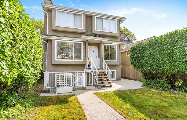 3263 W 14th Avenue Kitsilano
