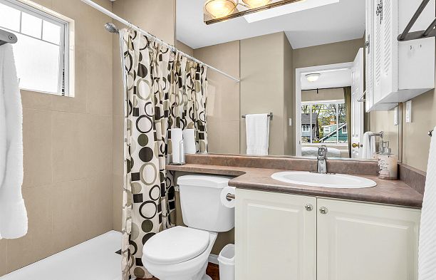 3263 W 14th Avenue Kitsilano