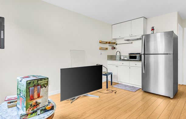 3263 W 14th Avenue Kitsilano