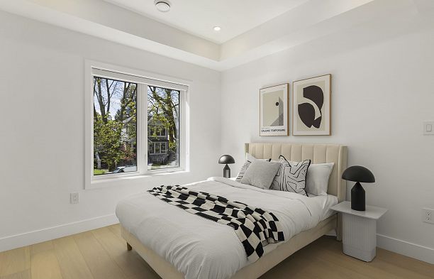 1 3255 13th Avenue Kitsilano