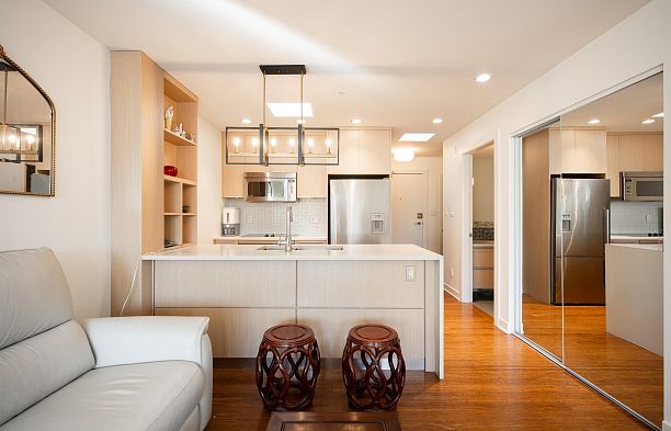 403 2481 Waterloo Street Kitsilano